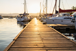 Résidence secondaire sur un bateau : une vraie alternative à la maison de vacances ?