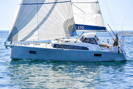 OVNI 370 Nautisme Article