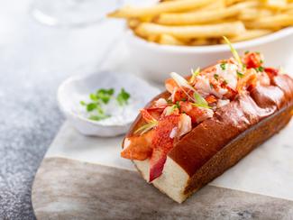 Le Lobster Roll : le sandwich chic venu de...