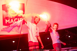 Charlotte Yven et Hugo Dhallenne (Skipper Macif), incroyables vainqueurs de la Transat Paprec !