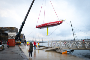 Remise à l’eau de l’IMOCA Initiatives-Cœur à Lorient