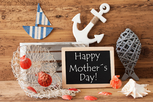 Fête des Mères : 10 idées de cadeaux qui feront chavirer le cœur d’une maman amoureuse de la mer