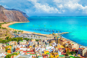 Des milliers de personnes manifestent aux Canaries contre le surtourisme