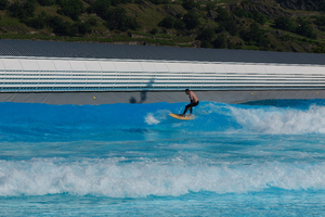 Comment les vagues artificielles transforment le surf