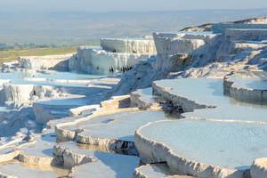 Pamukkale, un « château de coton » au cœur des montagnes de Turquie