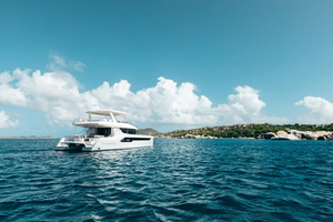 Cap sur les Îles Vierges britanniques en catamaran à moteur pour une croisière d'une semaine