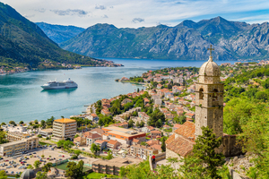 Baie de Kotor : entre fjord méditerranéen et paradis du nautisme