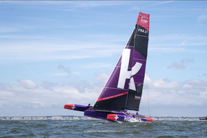 Le team Koesio prêt pour le coup d’envoi du Championnat Ocean Fifty 2025 à Saint-Malo