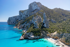 Cette plage italienne vient d’être élue la plus belle du monde
