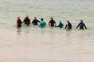 Longe-côte : marcher dans la mer, le sport qui fait du bien