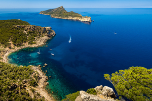 Méditerranée : 3 paradis cachés accessibles en bateau