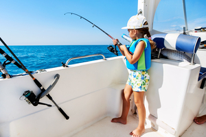 Initier les enfants à la pêche : transmettre la passion, tout en douceur