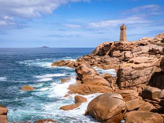 Au cœur de la Côte de Granit Rose :...