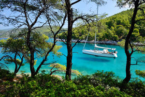 Canicule en mer : ce que les plaisanciers doivent savoir pour naviguer sans danger