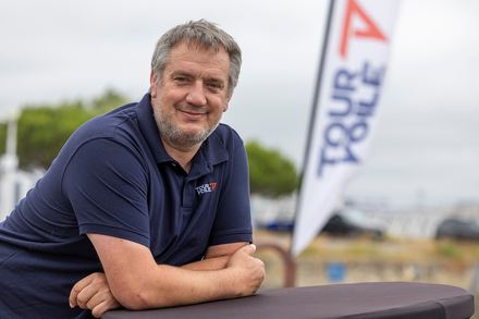 Yann Chateau, directeur de course du Tour Voile 2025