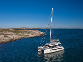 Montez à bord du Leopard 42 : performance,...