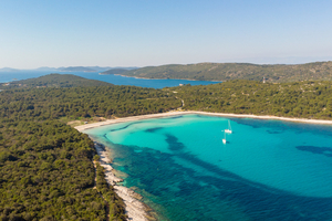 Baie de Sakarun : lagon turquoise et mouillage d’exception sur la côte croate