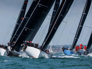 L’Admiral’s Cup 2025 : des équipages de...
