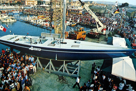 Un evenement marquant pour l'Italie dans la Coupe de l'America le 19 juillet 1982 avec le lancement d' Azzurra Un evenement marquant pour l'Italie dans la Coupe de l'America le 19 juillet 1982 avec le lancement d' Azzurra