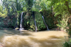 La chute du Grand Baou : un trésor caché au cœur du Var