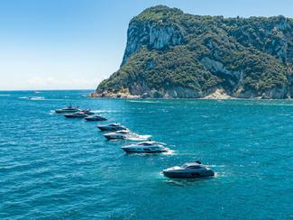 Pershing souffle ses 40 bougies à Capri sous...