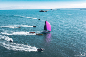Rolex Fastnet Race 2025 : Whimjy 99 triomphe en IRC Three dans une édition marquée par l’émotion et la performance