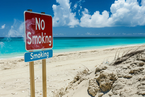 Fumer sur la plage à Saint-Nazaire ? Théoriquement interdit, pratiquement ignoré