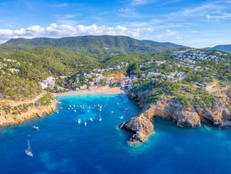 Découvrez l'autre Ibiza, loin de l'ambiance...