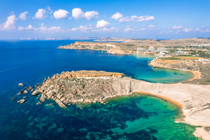 Golden Bay, bijou doré de Malte