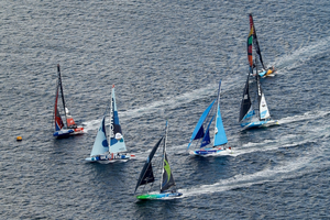 Abandon d’Allagrande Mapei et Holcim-PRB après un choc au départ de The Ocean Race Europe