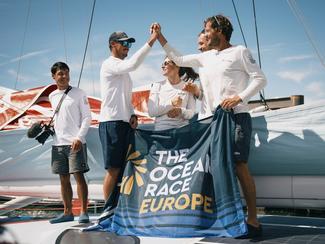 Biotherm remporte la première étape de The...