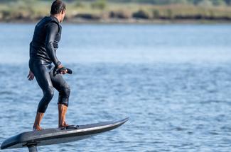 Combien coûte un set complet pour débuter en e-foil ?