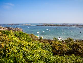 Les Chausey, un archipel hors du temps au...