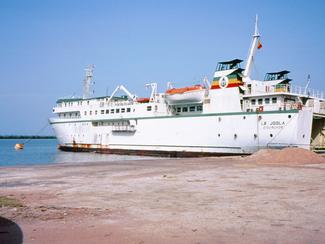 MV Le Joola : le naufrage qui a endeuillé le...