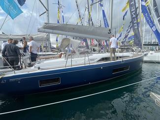 Nouveaux Oceanis 47 et 52 : BENETEAU redéfinit...