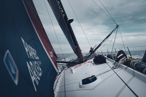 The Ocean Race : la flotte IMOCA accélère cap au Sud, Paprec Arkéa prend les devants