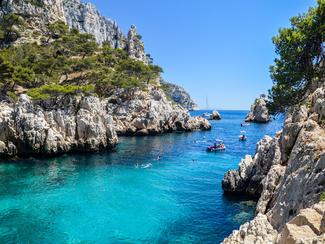 5 spots incroyables pour nager dans des eaux...