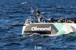La Solitaire du Figaro Paprec 2025 : Thomas de Dinechin contraint à l’abandon après son démâtage