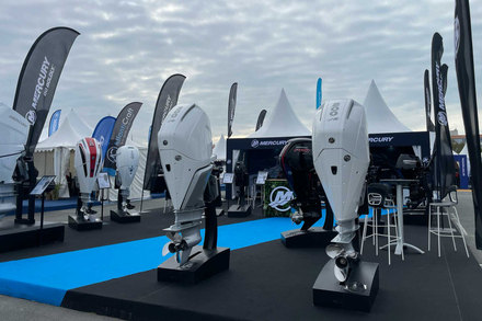 Mercury egalement present des l'entree du salon Nautisme Article