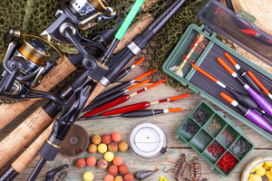 Matériel de base : que faut-il vraiment pour débuter la pêche en mer ?