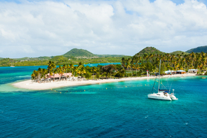 Naviguer, pêcher, plonger : ce qu’il faut savoir pour respecter le Parc naturel marin de Martinique