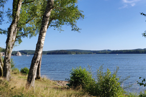 Le lac des Settons : joyau du Morvan entre nature et loisirs