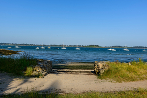 Les îles de Larmor-Baden : entre mégalithes, marées et mystères
