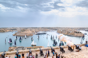 Rolex Middle Sea Race 2025 : la plus belle boucle méditerranéenne reprend le large