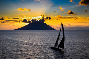 Rolex Middle Sea Race 2025 : les leaders accélèrent le tempo