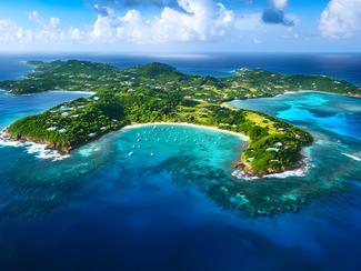 Moustique, l'île des milliardaires