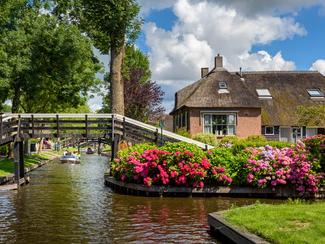 Giethoorn, le village sans routes qui flotte...