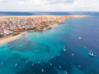 Direction le soleil du Cap-Vert pour échapper...