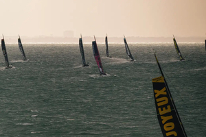 Transat Café L'Or : départ musclé et premières avaries en série