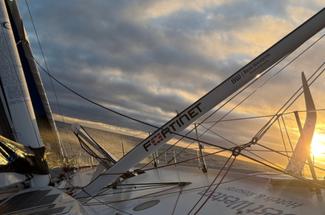 Transat Café L’OR : entre orages et espoirs dans le Golfe de Gascogne